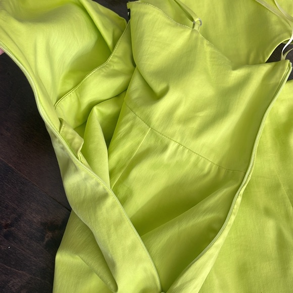 Lime Dress - Picture 5 of 5